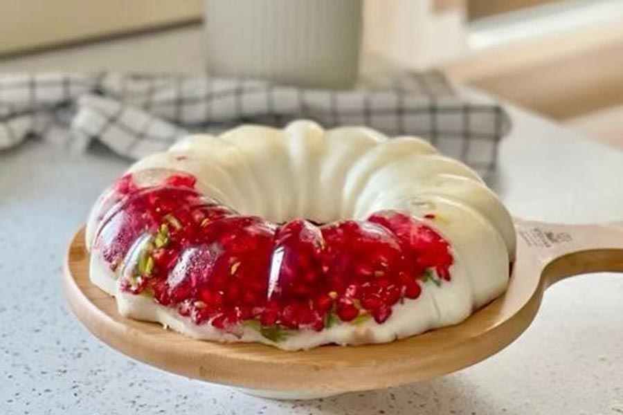 تزیین و سرو: زیبایی روکر انار مجلسی
