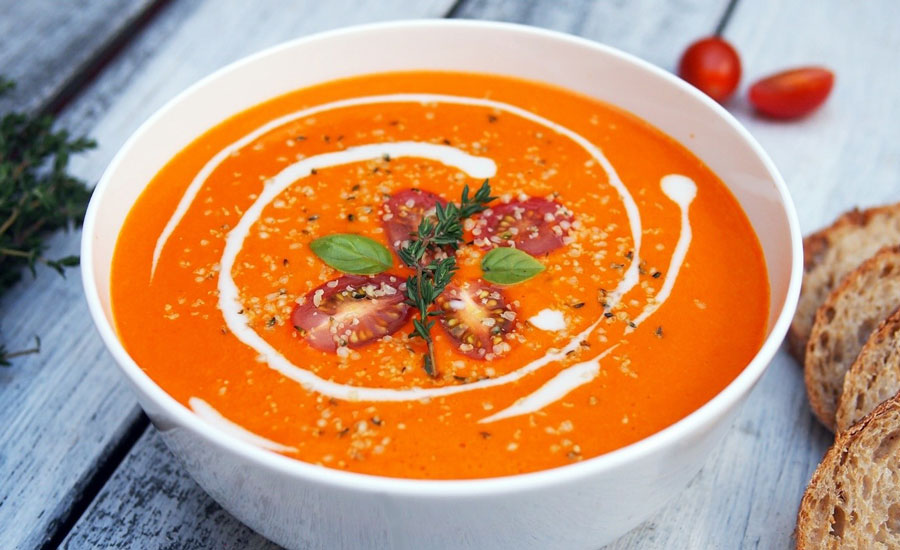 طرز تهیه سوپ گوجه فرنگی خامه ای