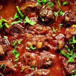 طرز تهیه خورشت آلو ایرانی ساده و آسان در چند مرحله