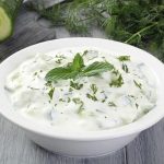 طرز تهیه ماست و خیار مناسب پذیرایی و فصل گرما