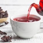 اکسیری به رنگ یاقوت سرخ: کاوش در خواص و مضرات چای ترش