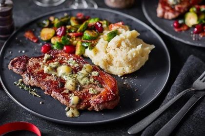 طرز تهیه فیله استیک با سس بلوچیز | غذای شیک و مجلسی