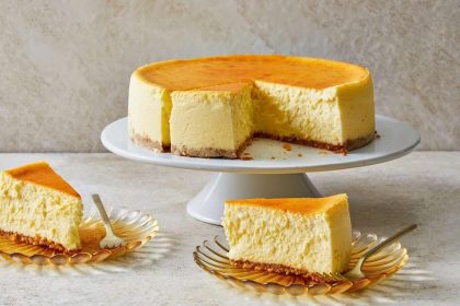 طرز تهیه چیزکیک نیویورکی کلاسیک؛ لطیف، خامه‌ای و بی‌نقص!